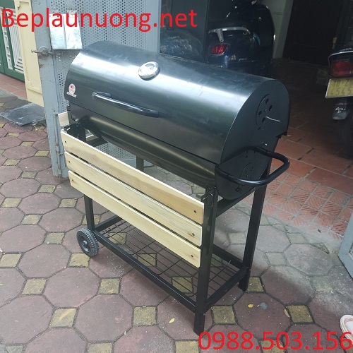 Bếp nướng BBQ bằng than ngoài trời