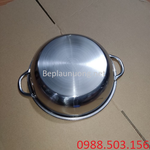 Mặt đáy của nồi lẩu 2 ngăn inox