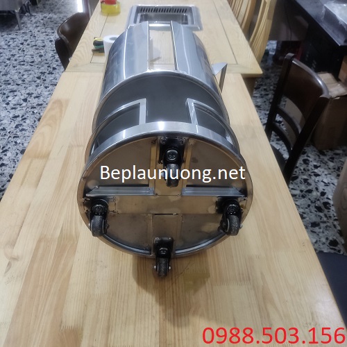 Phần bánh xe của xe đẩy vỉ nướng inox