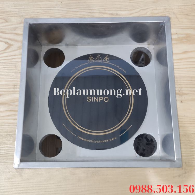 Khung bếp lẩu âm bàn có hút mùi